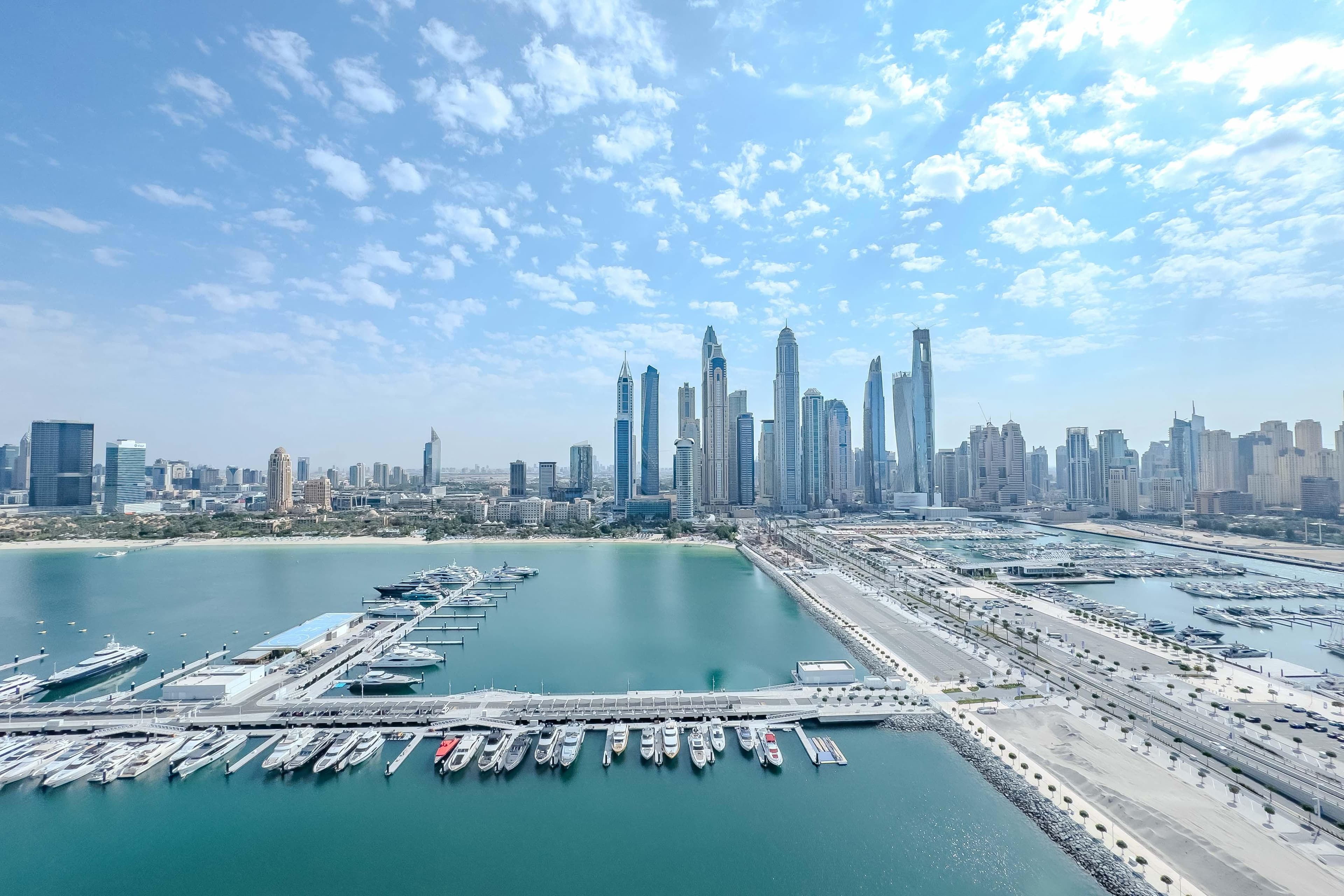 Emaar Beachfront Dubai – Exclusive Seaside Living with Stunning Gulf Views