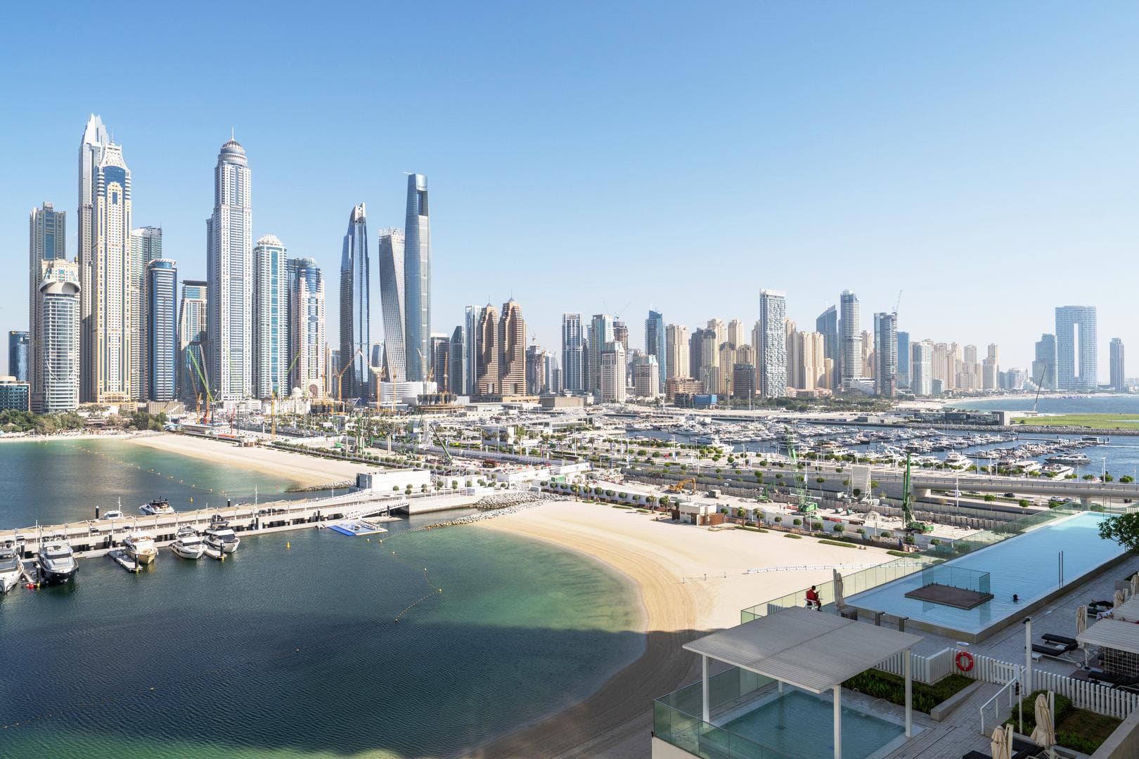 Emaar Beachfront Dubai – Exclusive Seaside Living with Stunning Gulf Views