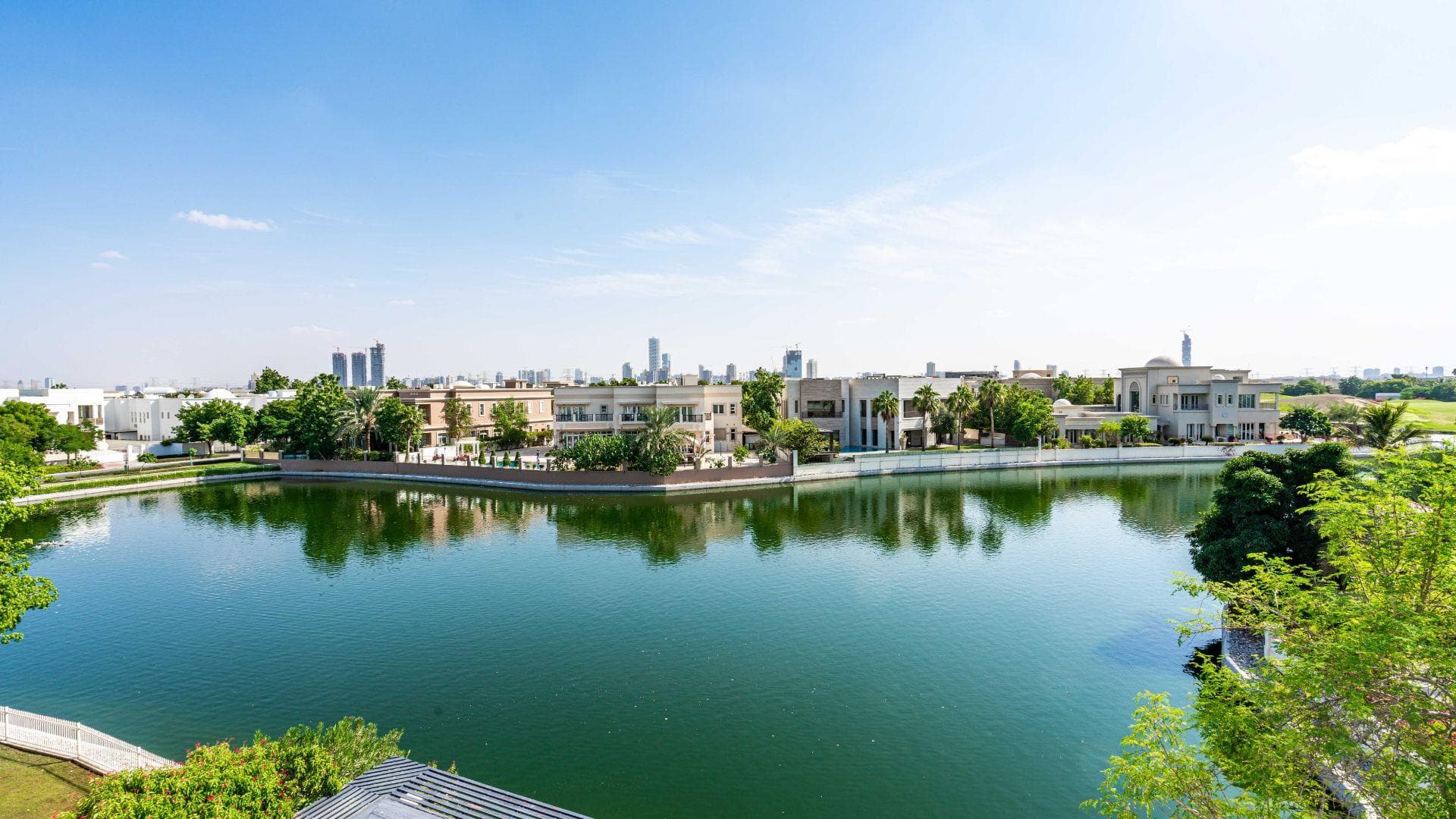 Emirates Hills Dubai | Luxury Villas in Exclusive Gated Community