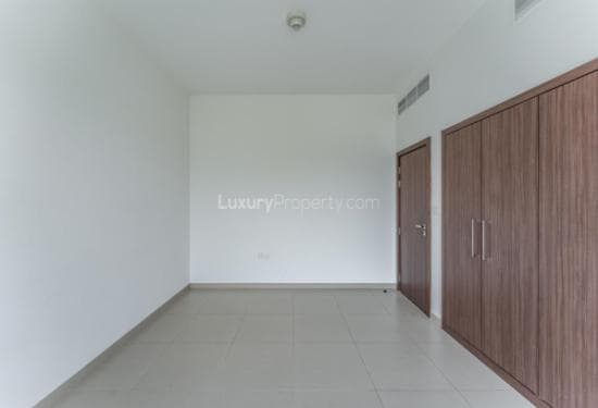 5 Bedroom Villa For Sale Al Kazim Tower 1 Lp37350 1edb2d8e51de5500.jpg