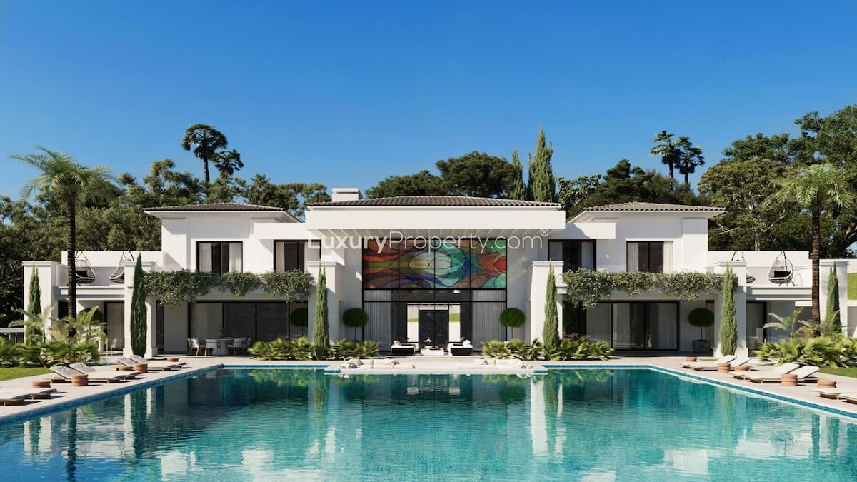 6 Bedroom Villa for Sale, Málaga | Luxury Property